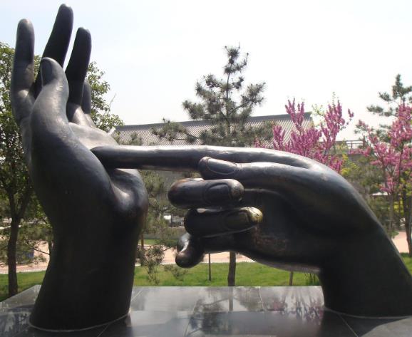 北京雕塑小品中的景观雕塑小品如何摆放